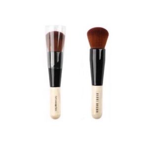 NWT Bobbie brown foundation brush
